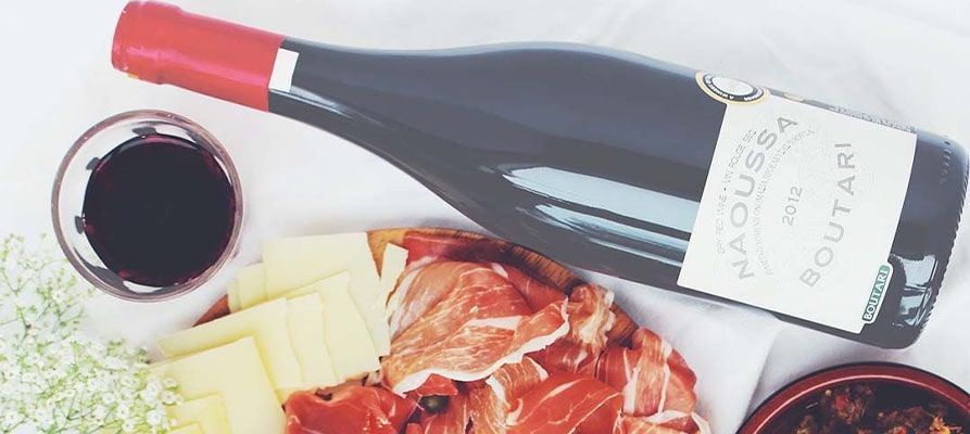 Beneficios de beber vino con las comidas
