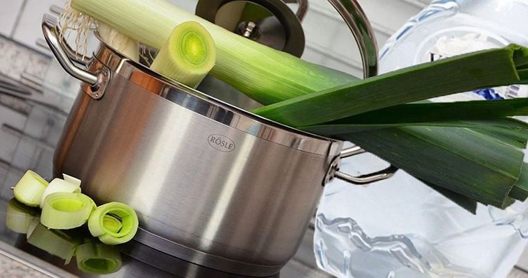 Razones por las que cocinar con agua mineral
