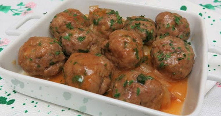 Albóndigas con salsa de tomillo