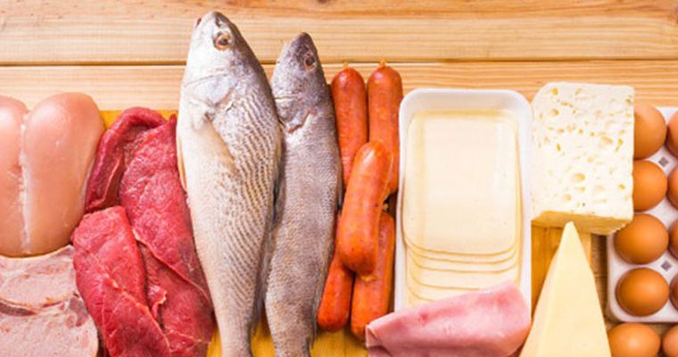 Efectos de proteínas y carbohidratos en estado de ánimo